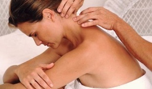 Massage thérapeutique pour la chondrose du col de l'utérus